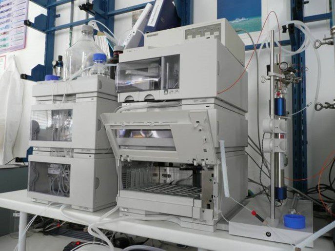 HPLC-apparatuur in het laboratorium